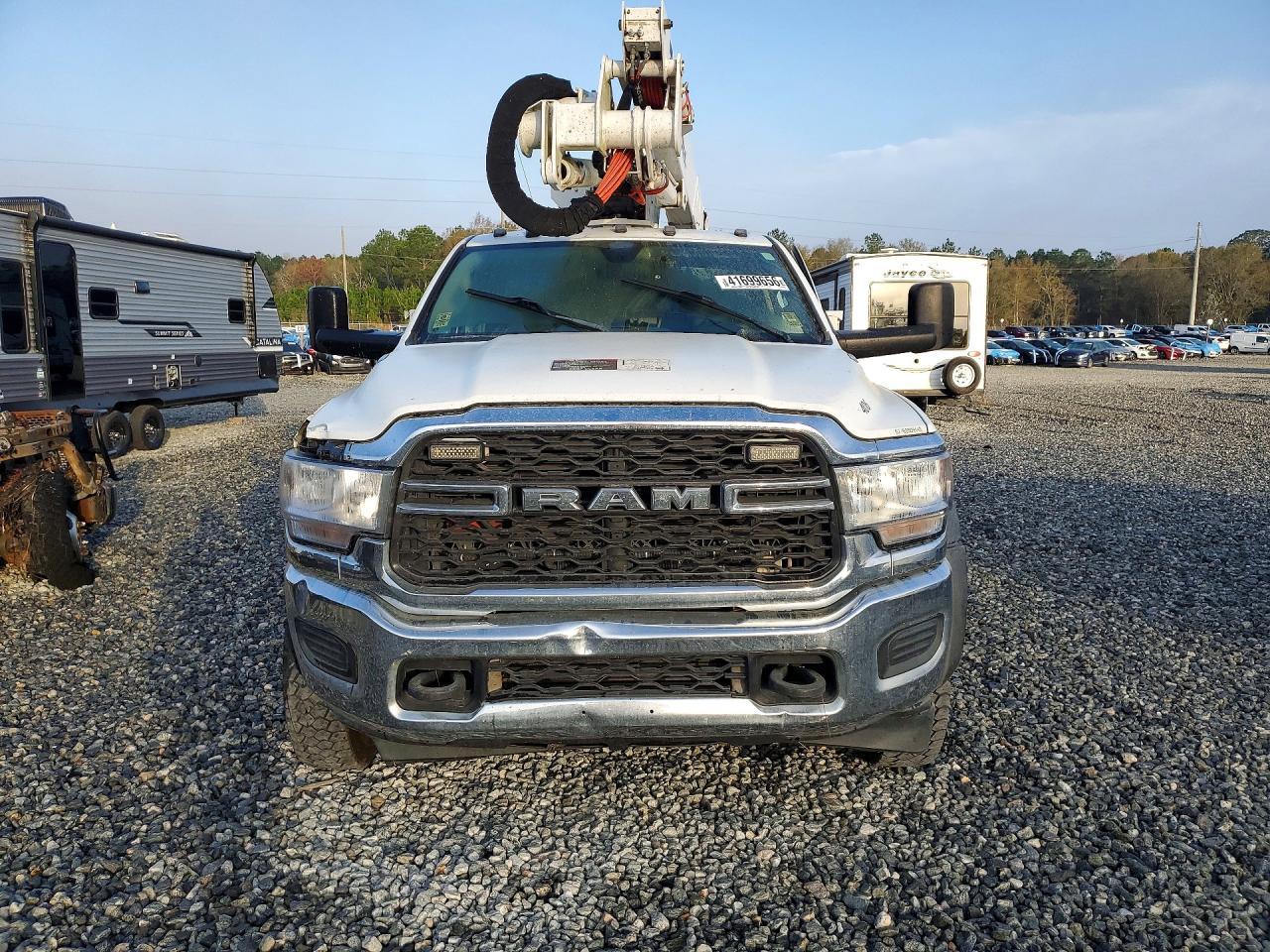 2019 Dodge RAM 5500 Bucket Truck