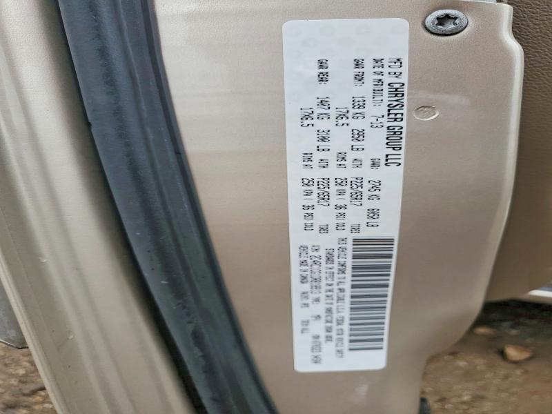 2013 Chrysler Town & Country Touring l