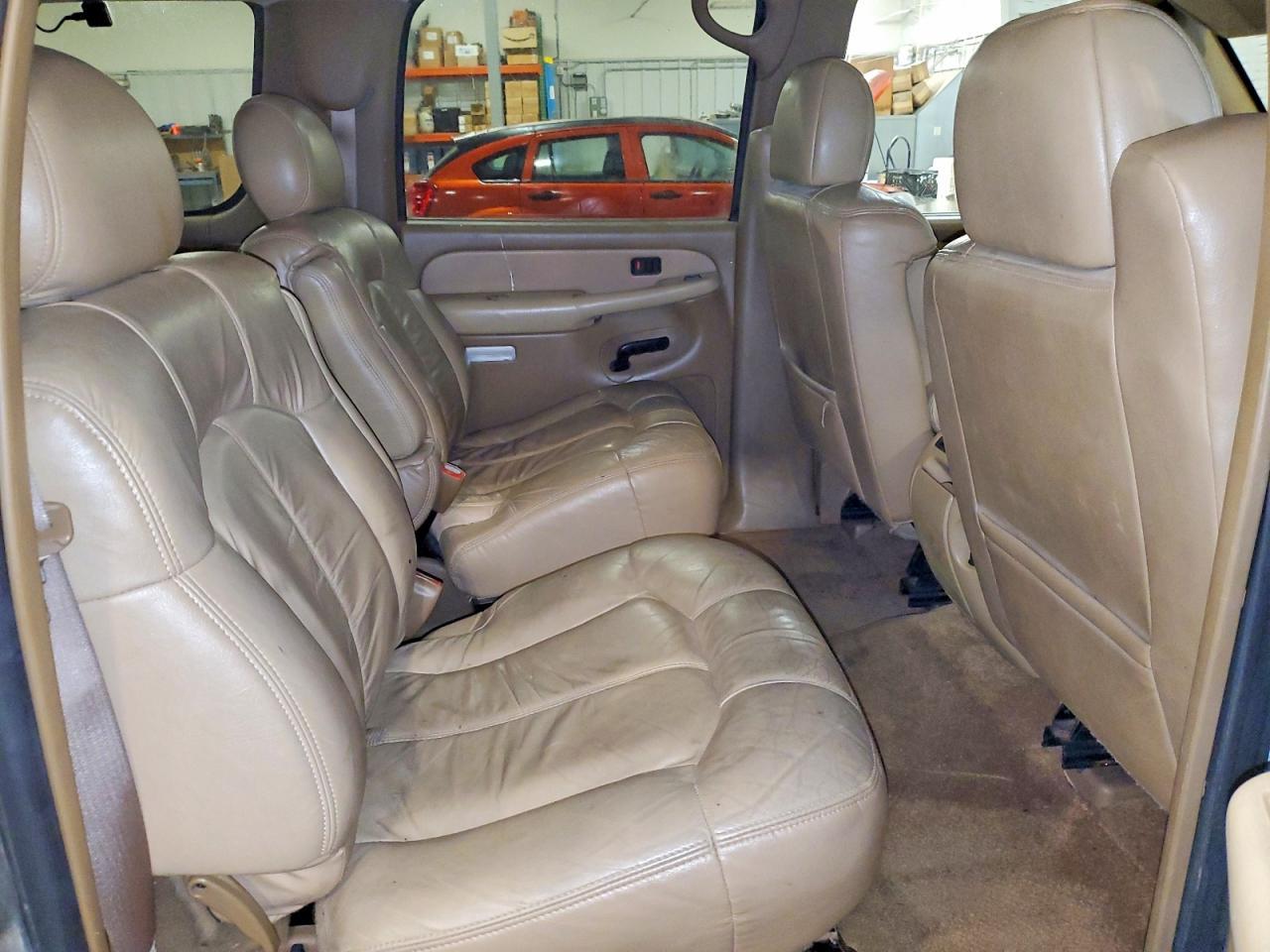 2000 Chev Suburban