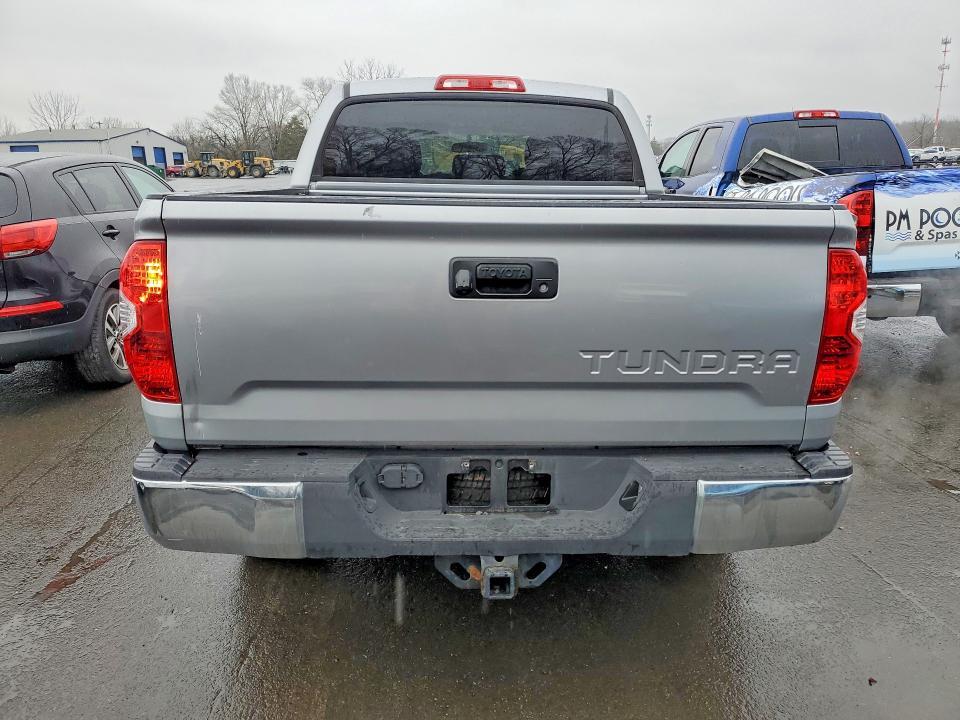 2014 Toyota Tundra SR5
