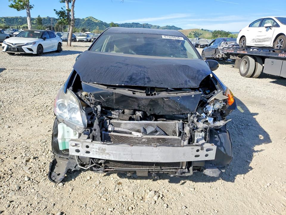 2013 Toyota Prius two