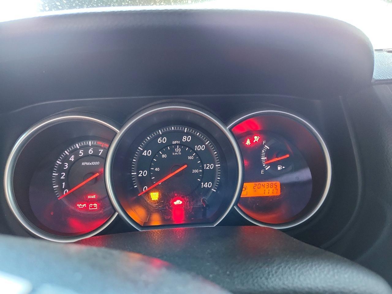 2011 Nissan Versa 1.8 s