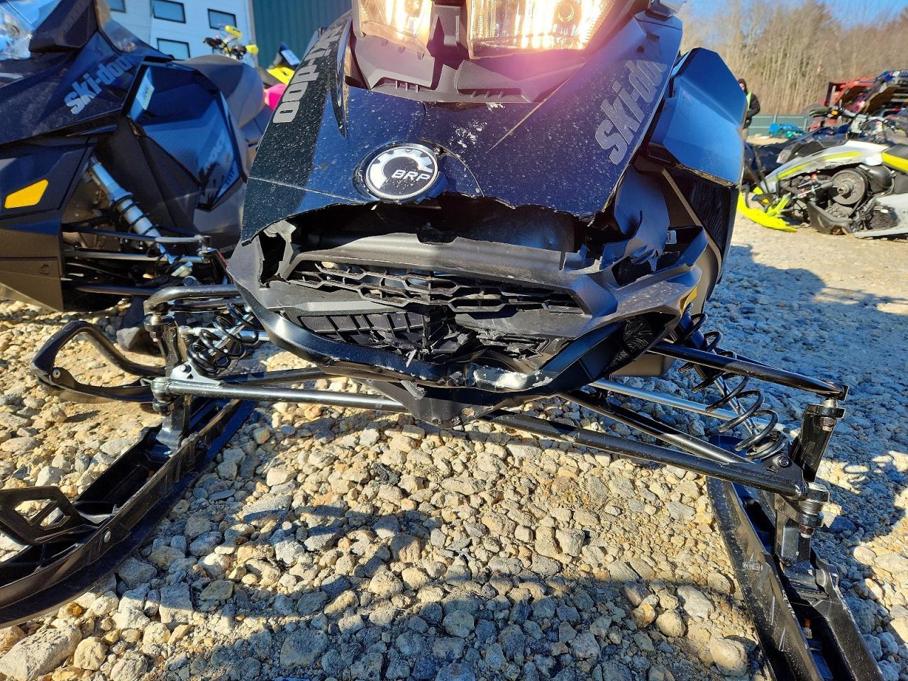 2023 Skidoo Snowmobile
