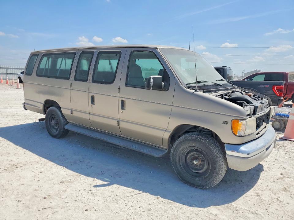 2001 Ford Econoline E350 Super Duty Wagon