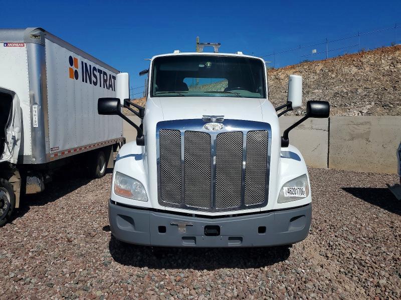 2018 Peterbilt 579 Semi Truck