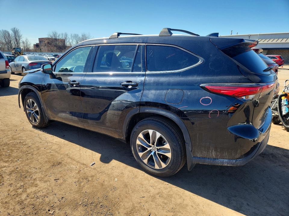 2022 Toyota Highlander xle