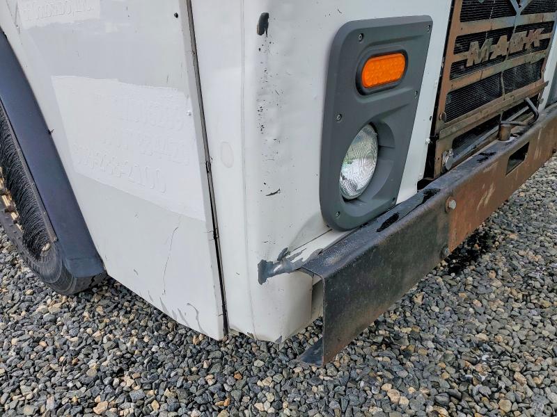 2012 Mack LEU613 Refuse Truck