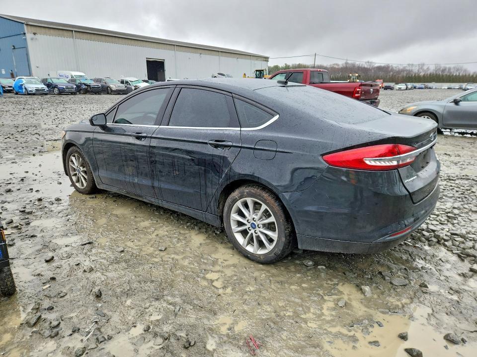 2017 Ford Fusion se