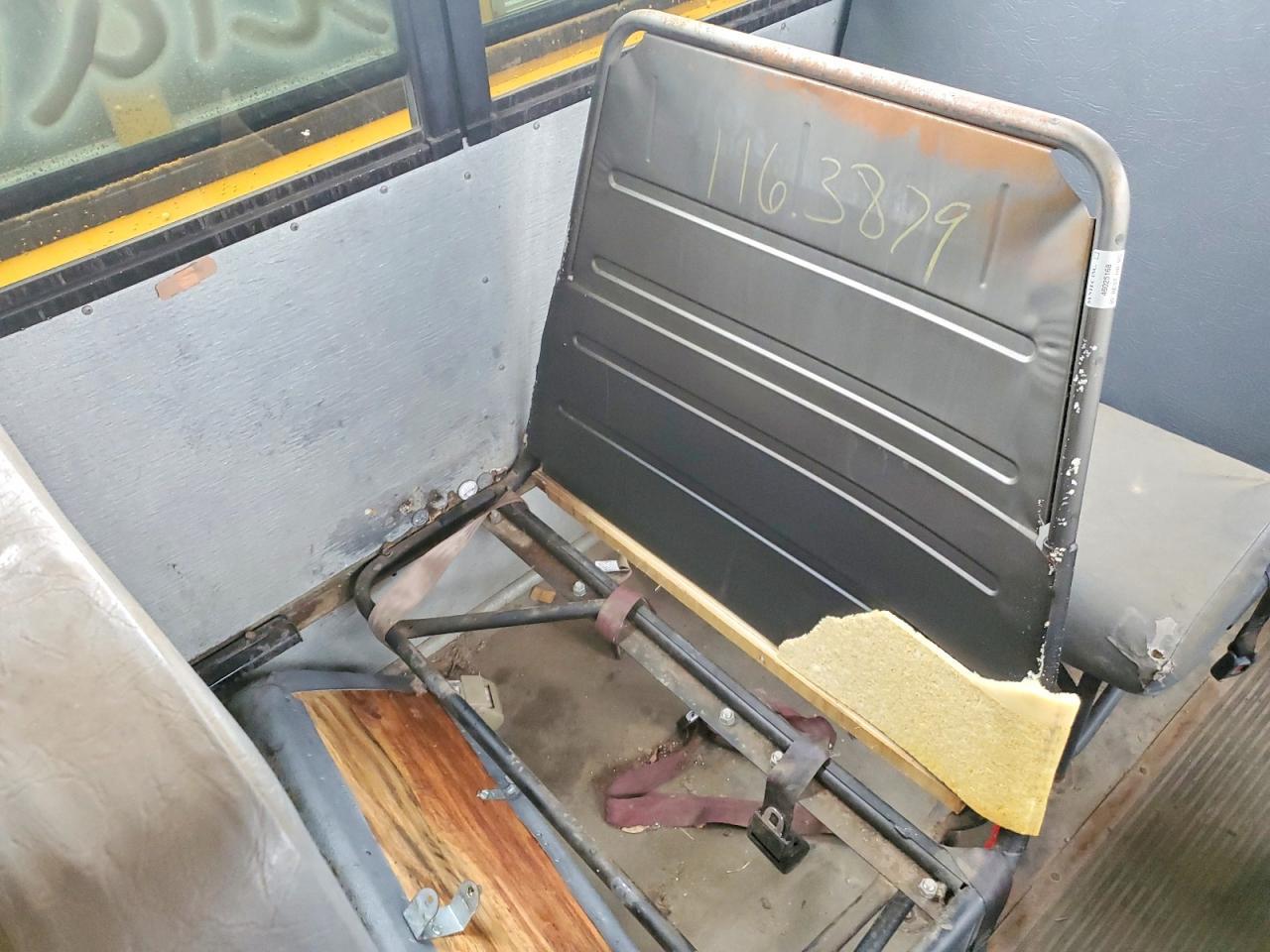 2012 BUS 2012 Thomas SAF-T-LINER C2-School Bus