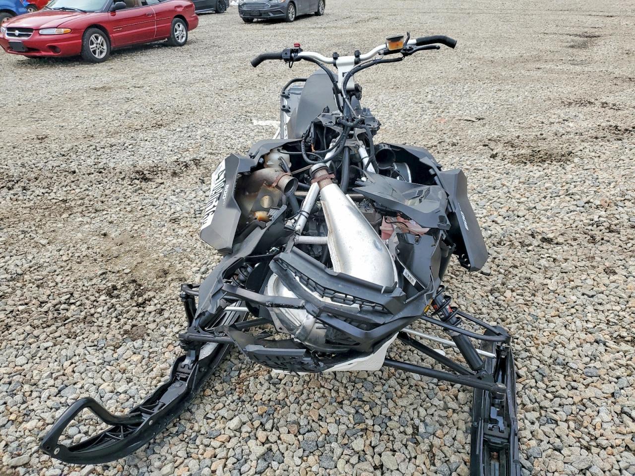 2022 Skidoo Renegade