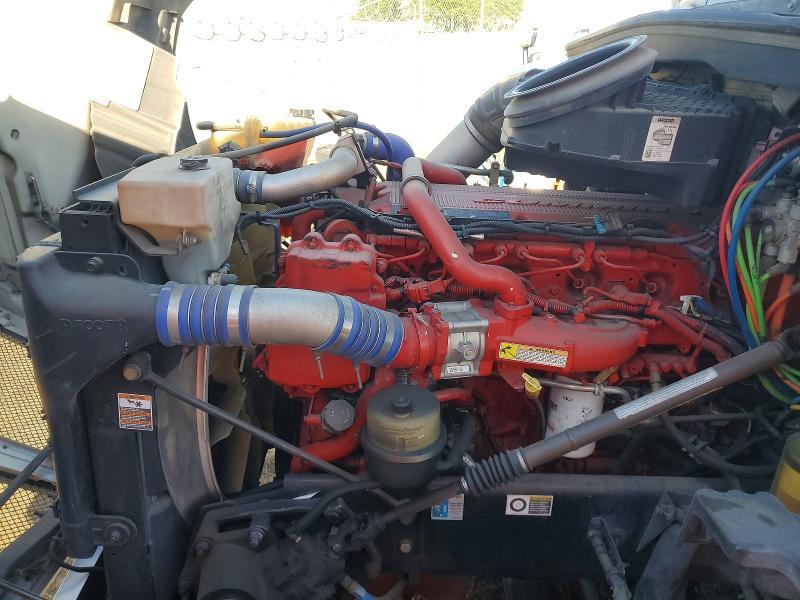 2015 Kenworth Construction T680