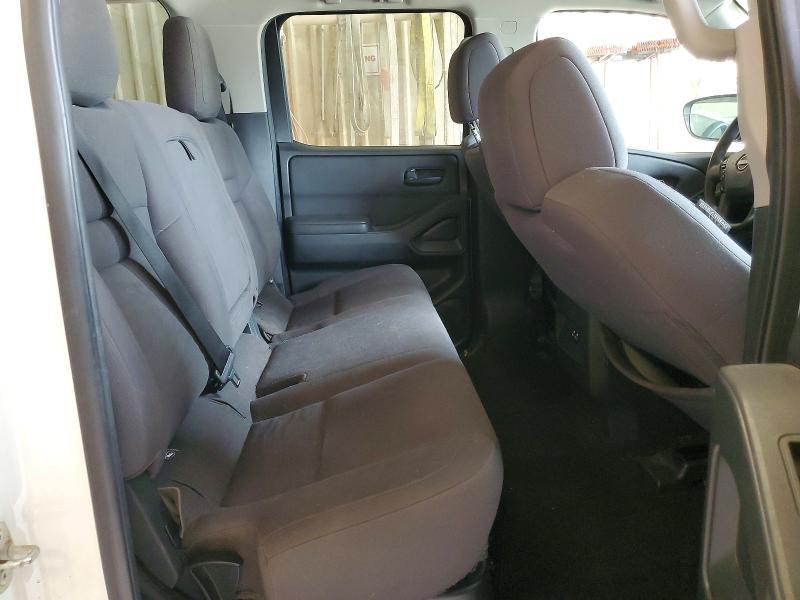 2022 Nissan Frontier S