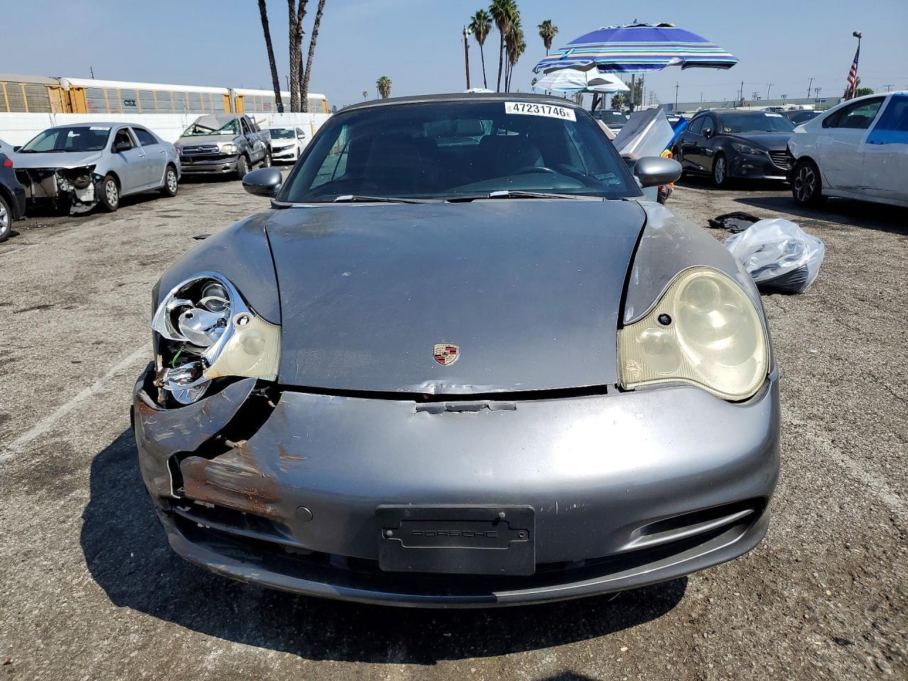 2002 Porsche 911 Carrera 2
