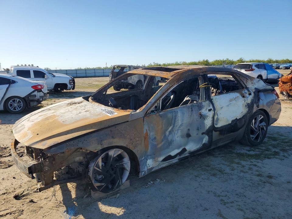 2025 Hyundai Elantra Hybrid Limited