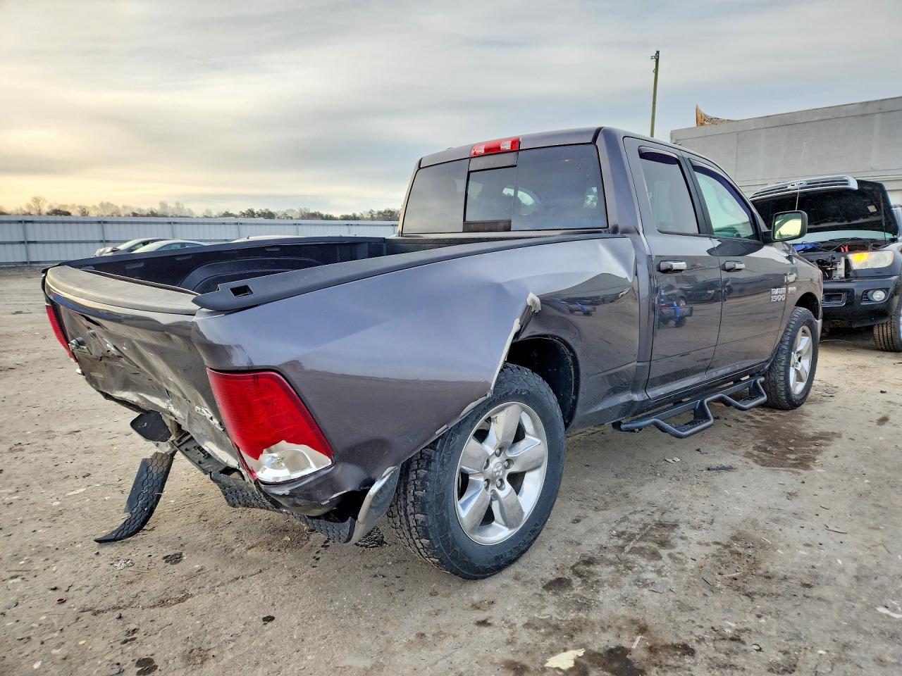 2016 Dodge RAM 1500 SLT