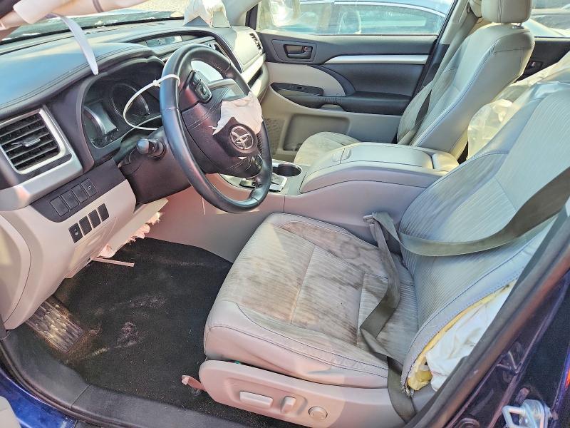 2016 Toyota Highlander le Plus
