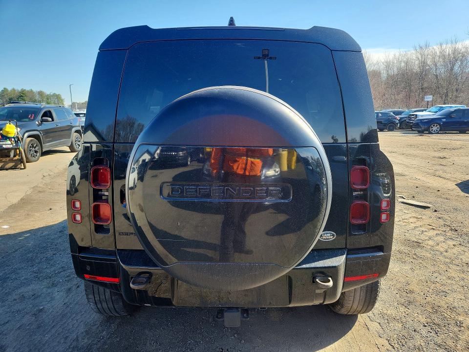 2022 Land Rover Defender 110 X-dynamic se