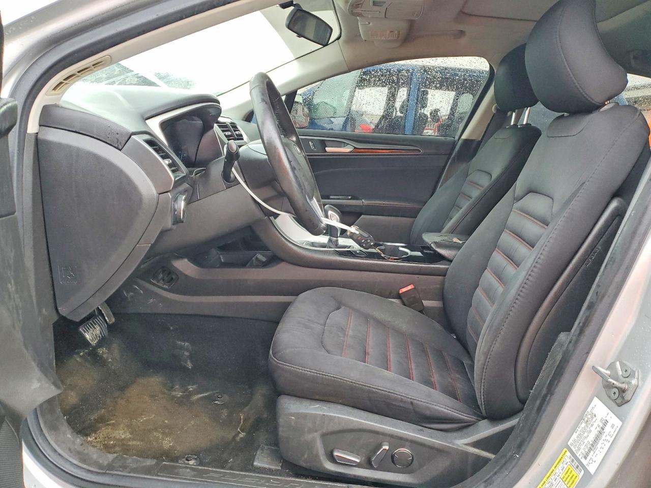 2024 Ford Fusion se