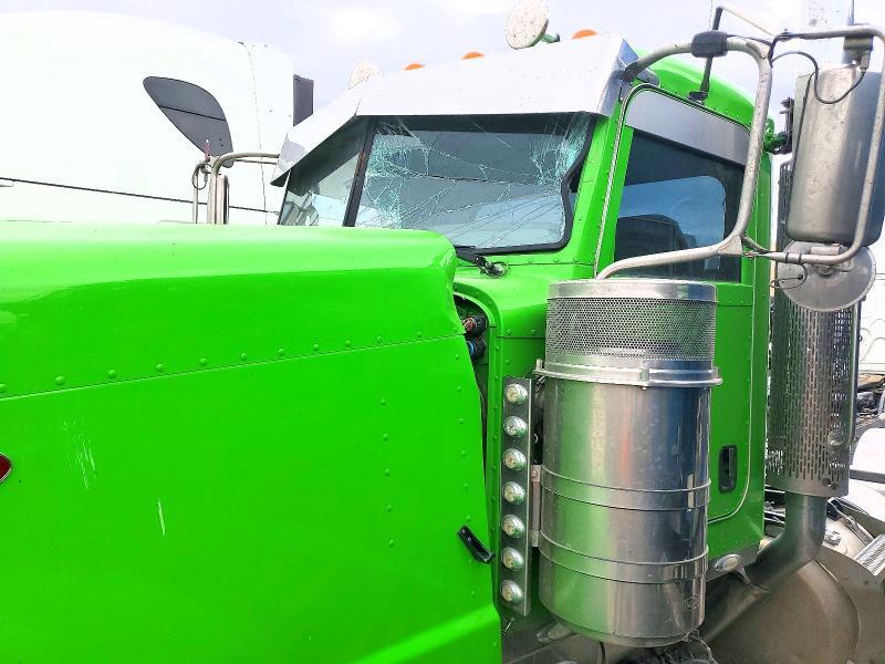 2021 Peterbilt 389 Semi Truck