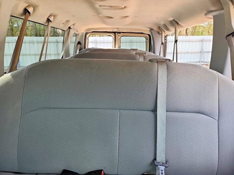 2009 Ford Econoline E350 Super Duty Wagon