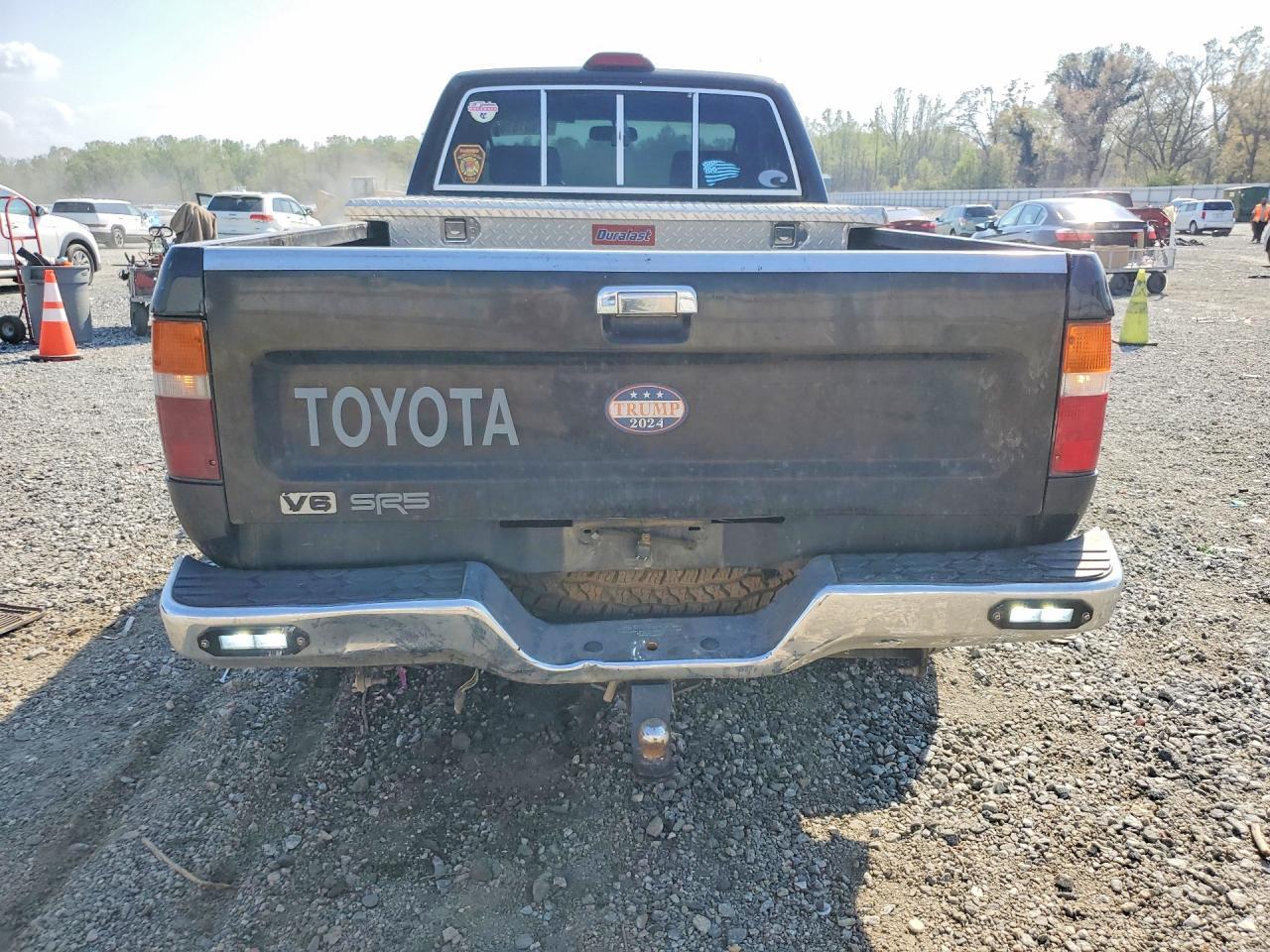 1994 Toyota Pickup DX V6