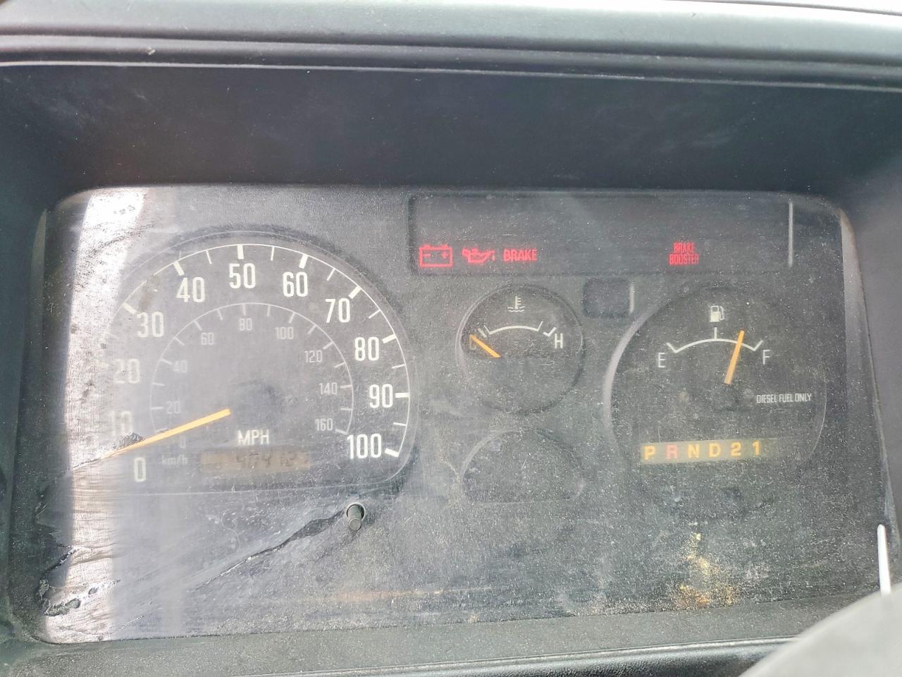 2003 Isuzu NPR-HD BOX Truck