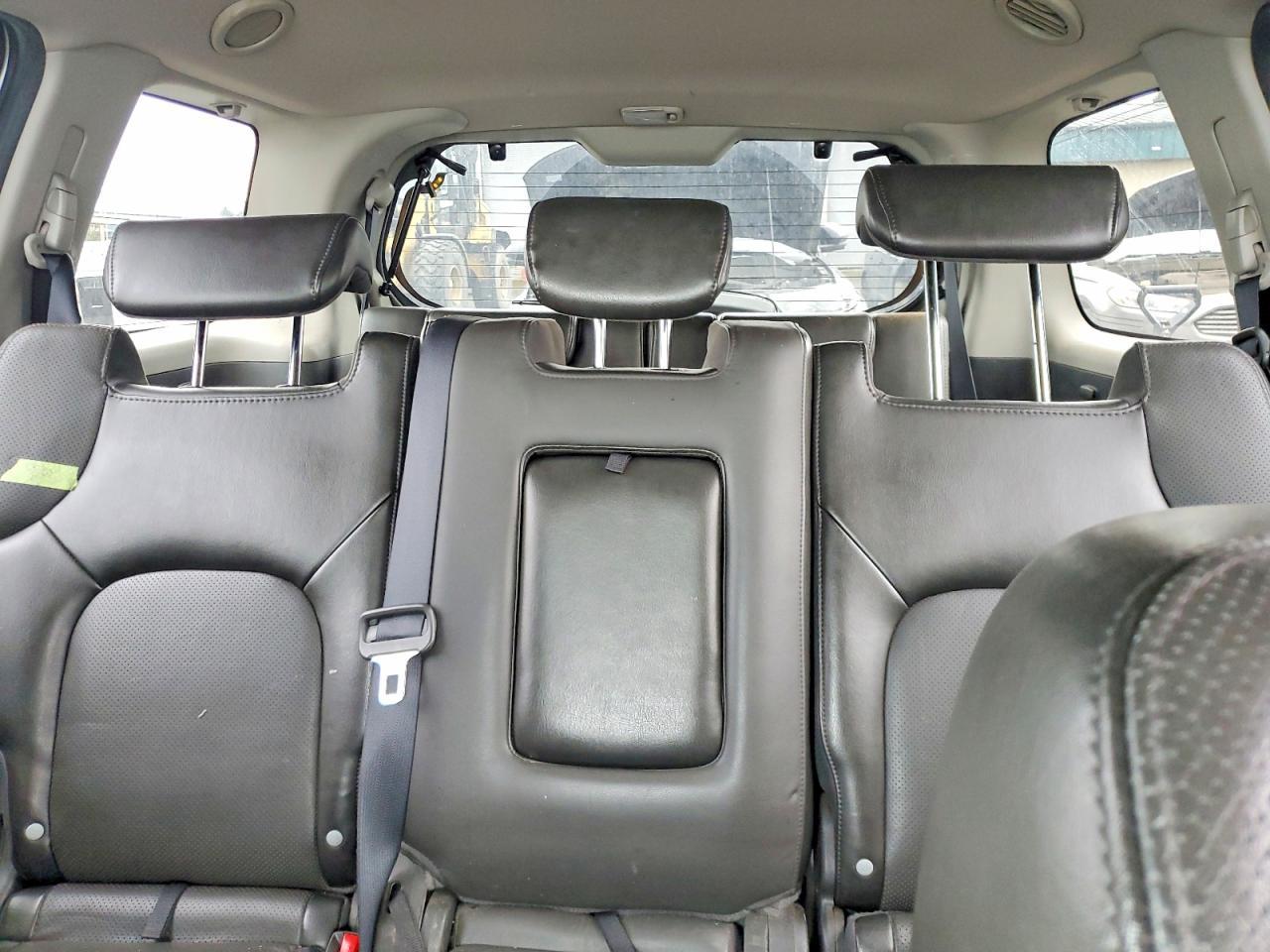 2011 Nissan Pathfinder s