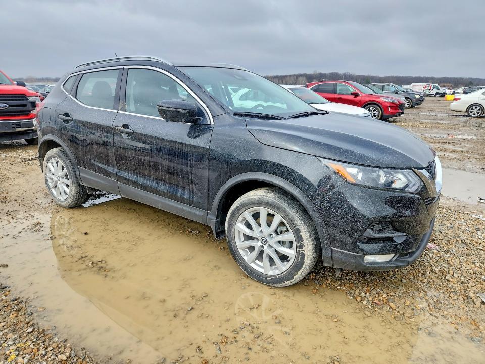 2022 Nissan Rogue Sport sv