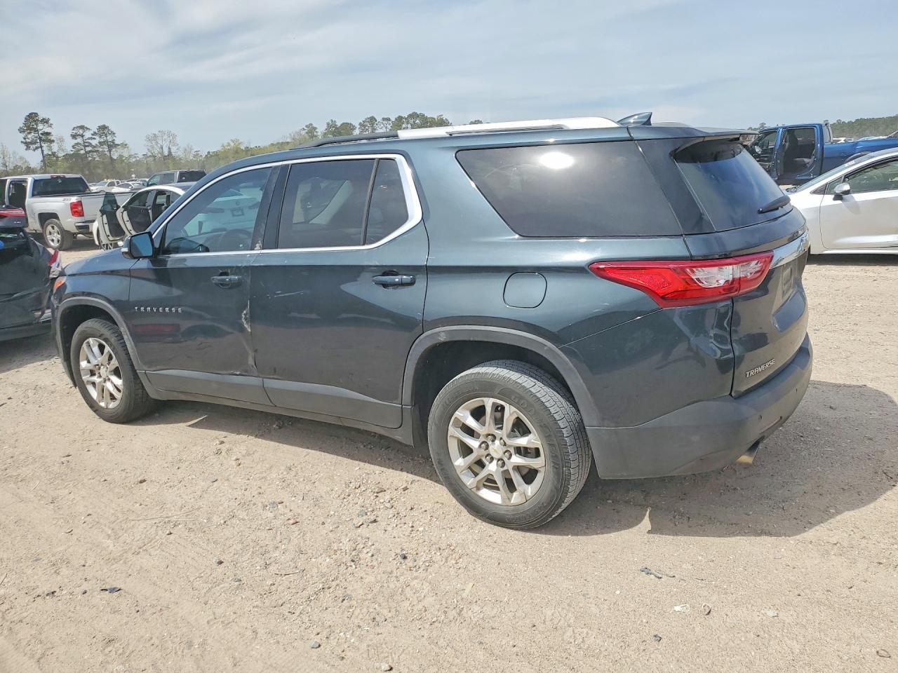 2018 Chevrolet Traverse lt