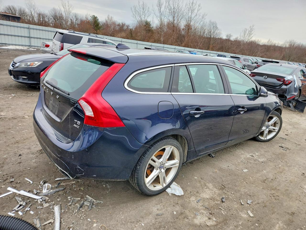 2016 Volvo V60 Premier