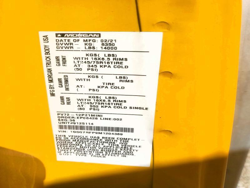 2021 GMC Savana BOX Truck