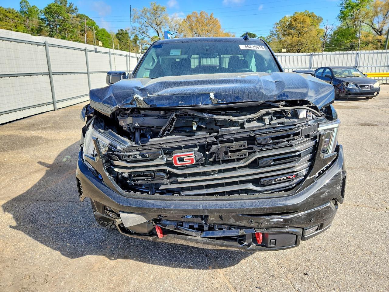 2024 GMC Sierra K1500 AT4