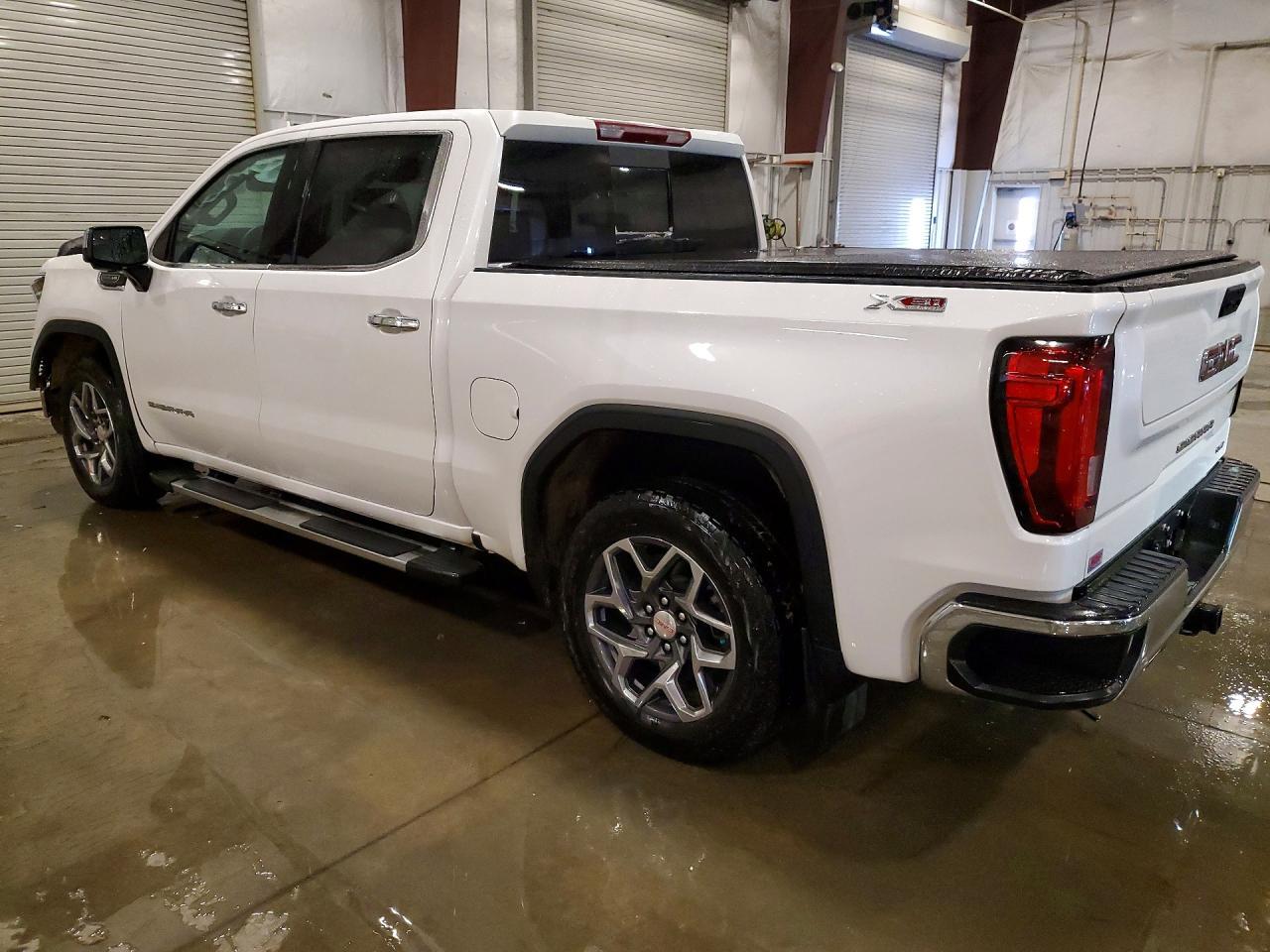 2024 GMC Sierra K1500 SLT