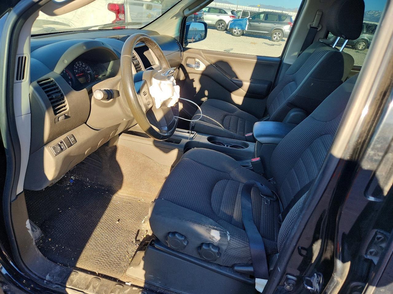 2005 Nissan Frontier SE