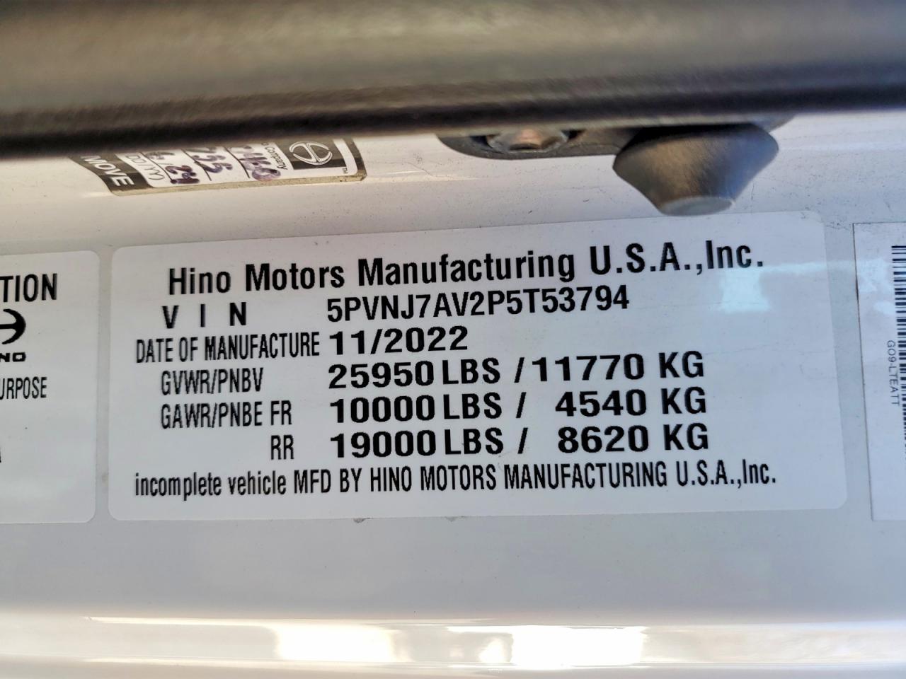 2023 Hino L6 BOX Truck