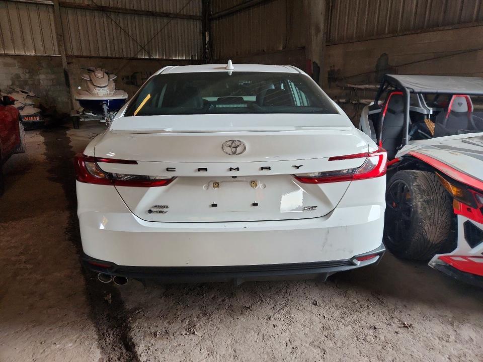 2025 Toyota Camry se