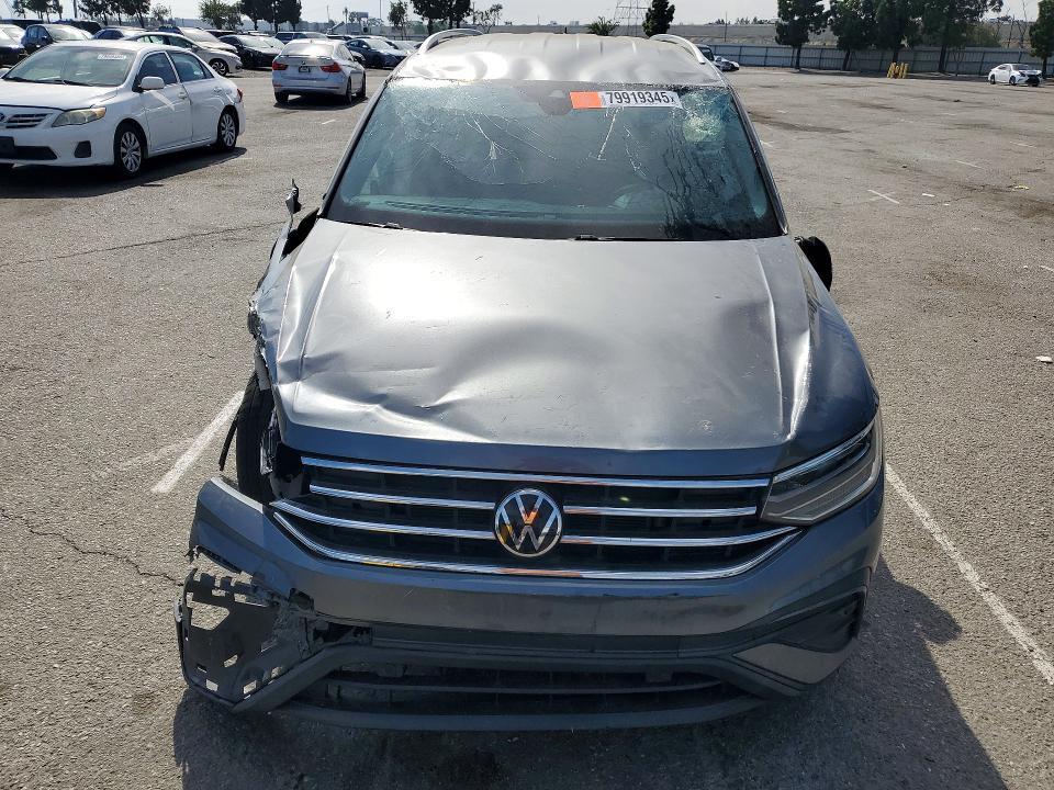 2022 Volkswagen Tiguan se