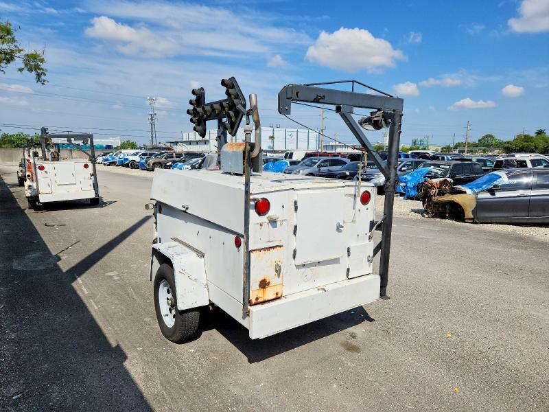 2001 Fenex 2001 Team Fenex Manhole Support Trailer