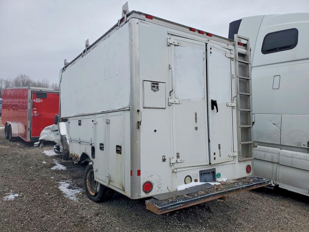 2012 Ford Econoline E350 Super Duty Cutaway van