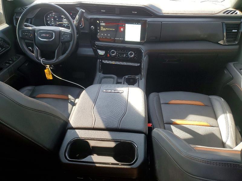 2025 GMC Sierra K2500 AT4