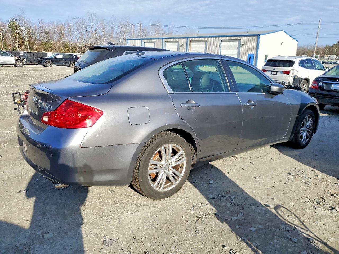 2013 Infiniti G37 Sedan x