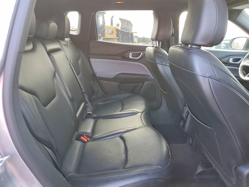 2023 Jeep Compass Latitude lux