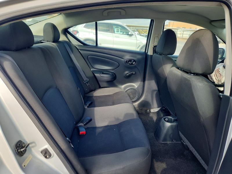 2018 Nissan Versa s Plus