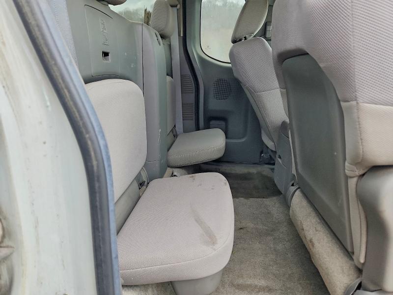 2013 Nissan Frontier S