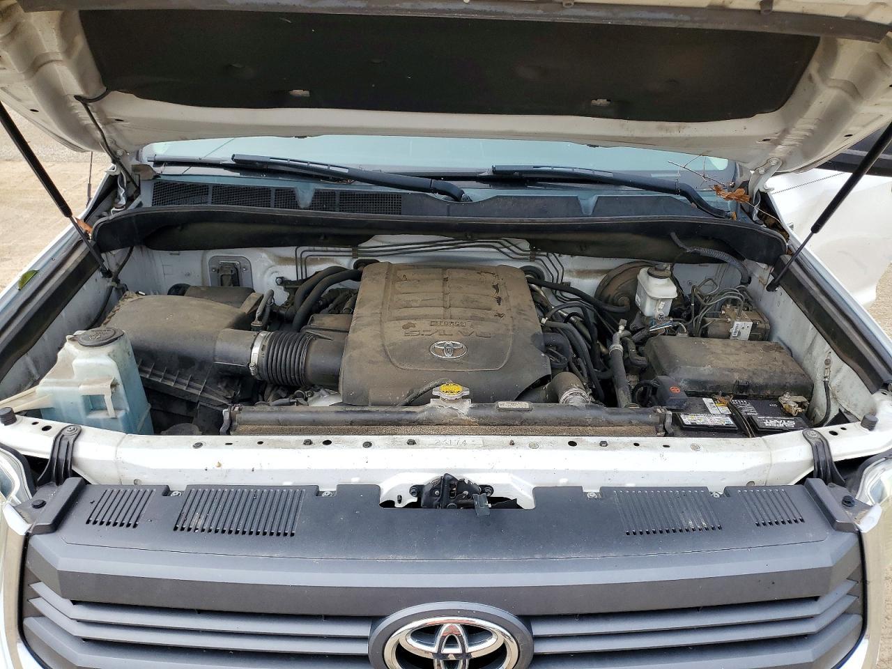 2014 Toyota Tundra SR5