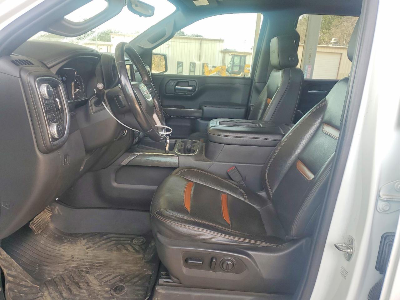 2020 GMC Sierra K1500 AT4