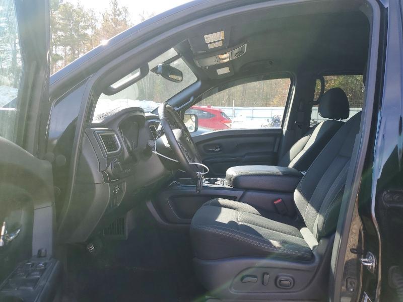 2018 Nissan Titan SV