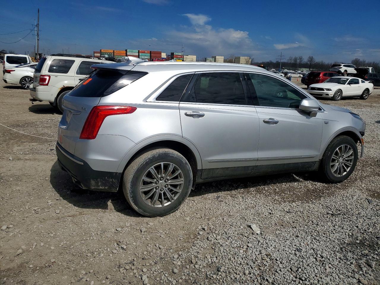 2017 Cadillac XT5 Luxury