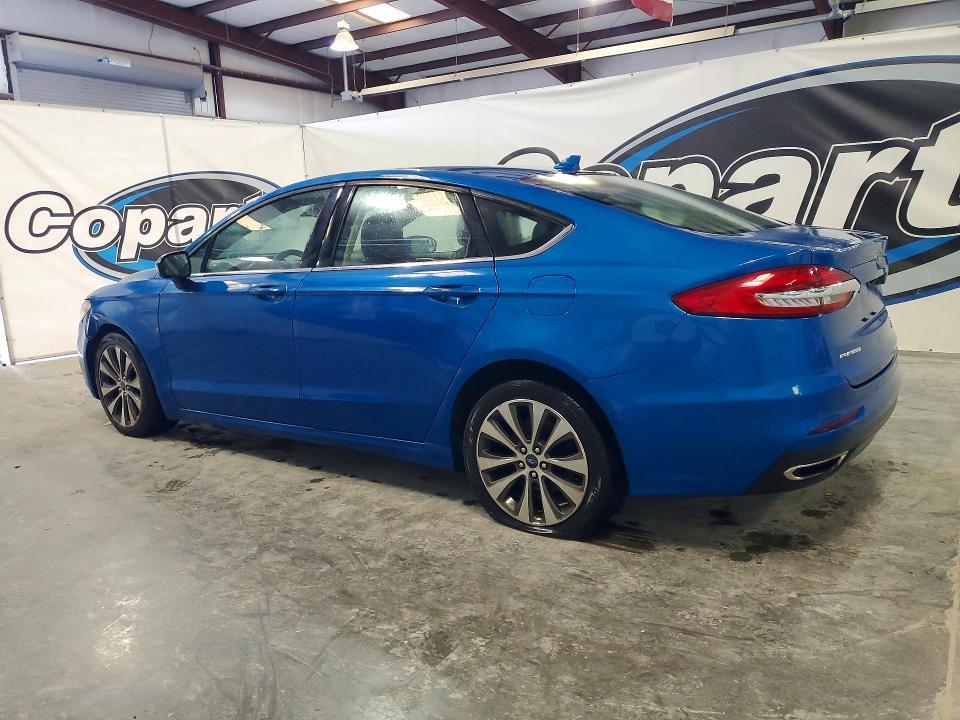 2020 Ford Fusion se