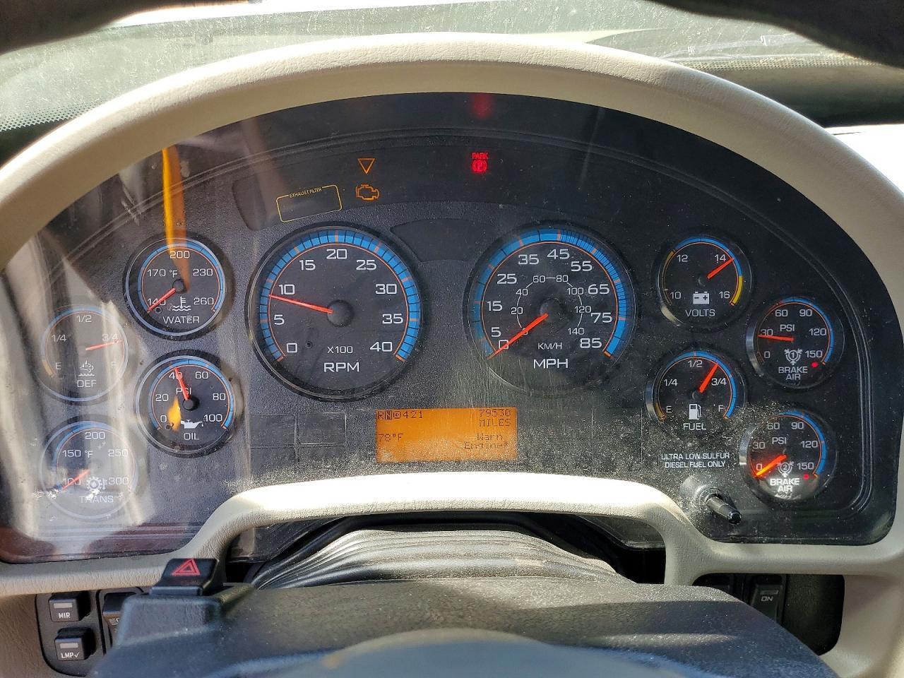 2017 International 4300 BOX Truck